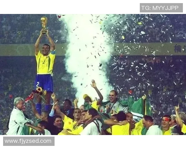 167球星足球盛宴：回顾传奇球员精彩瞬间与巅峰对决的辉煌历史