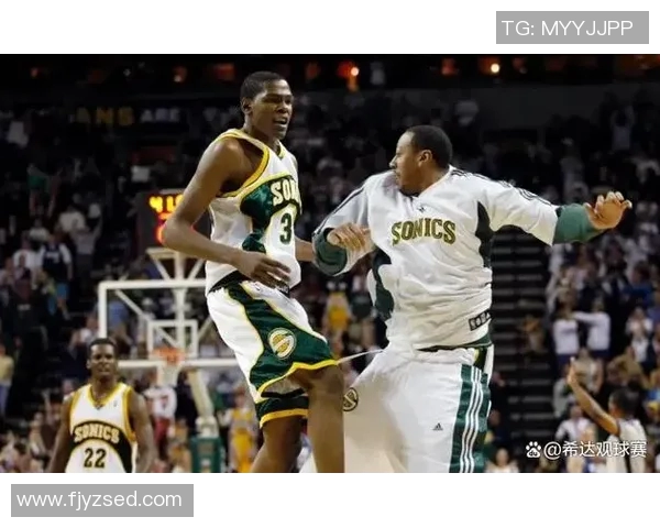 米兰足球明星们的传奇之路 从荣耀到挑战的成长历程