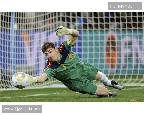 足球巨星风采展：经典挂画与传奇球员的精彩瞬间展示