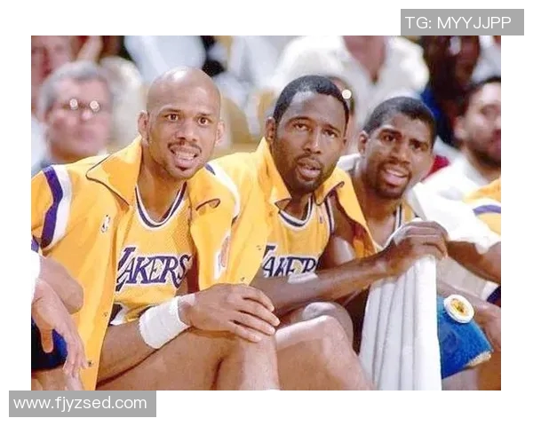 一人一城足球传奇：球星如何塑造城市文化与荣耀