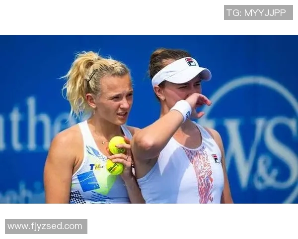 足球球星赛后亲吻女子引热议 网友纷纷猜测两人关系背后真相